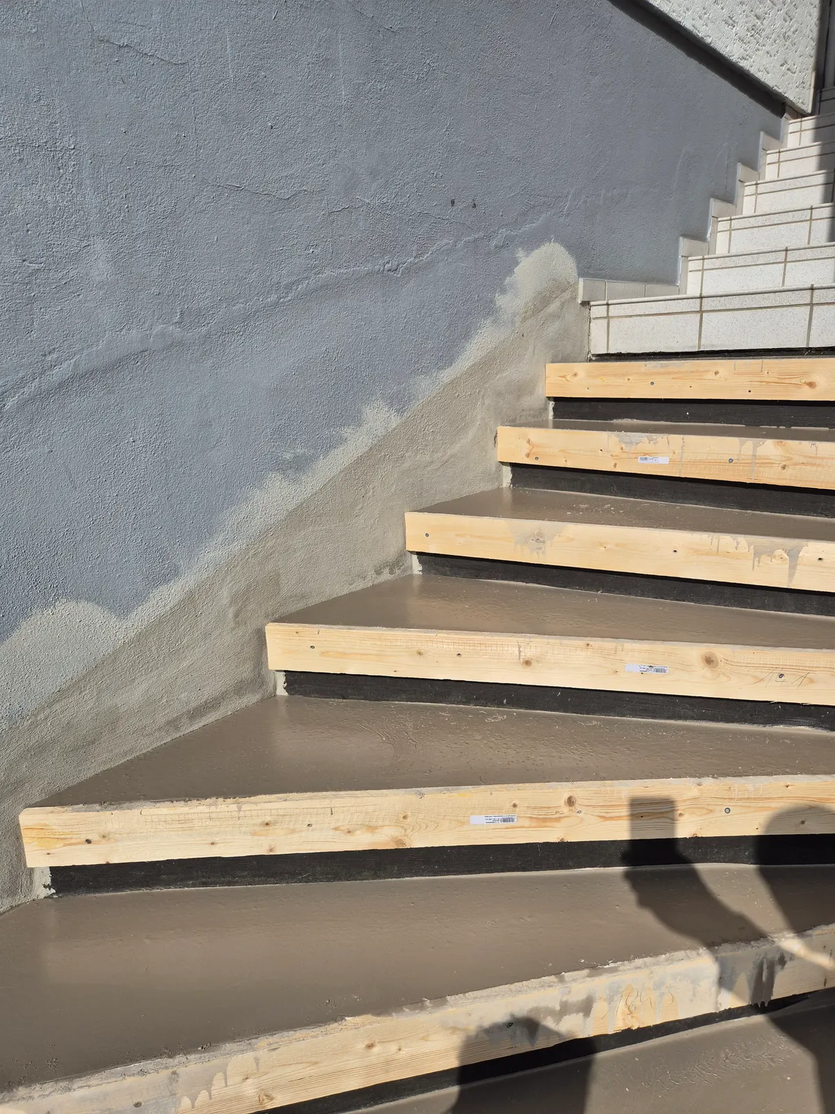 Untergrund glätten – Steinteppich Lüdenscheid durch Renovatore